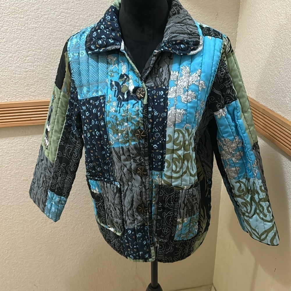 Equestrian Allure size small horseprint puffer jacket! - Picture 2 of 12